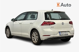 valkoinen Volkswagen Golf 2017 kuva 2.