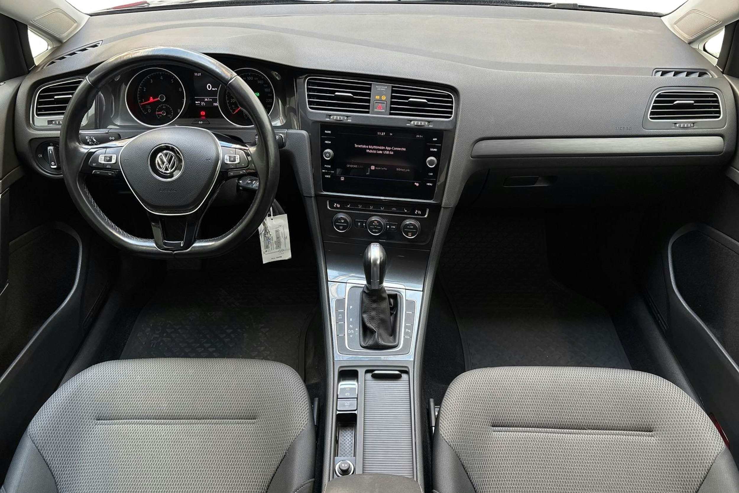 sininen Volkswagen Golf 2017 kuva 9.