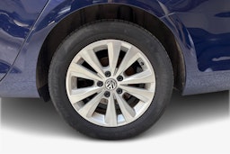 sininen Volkswagen Golf 2017 kuva 11.