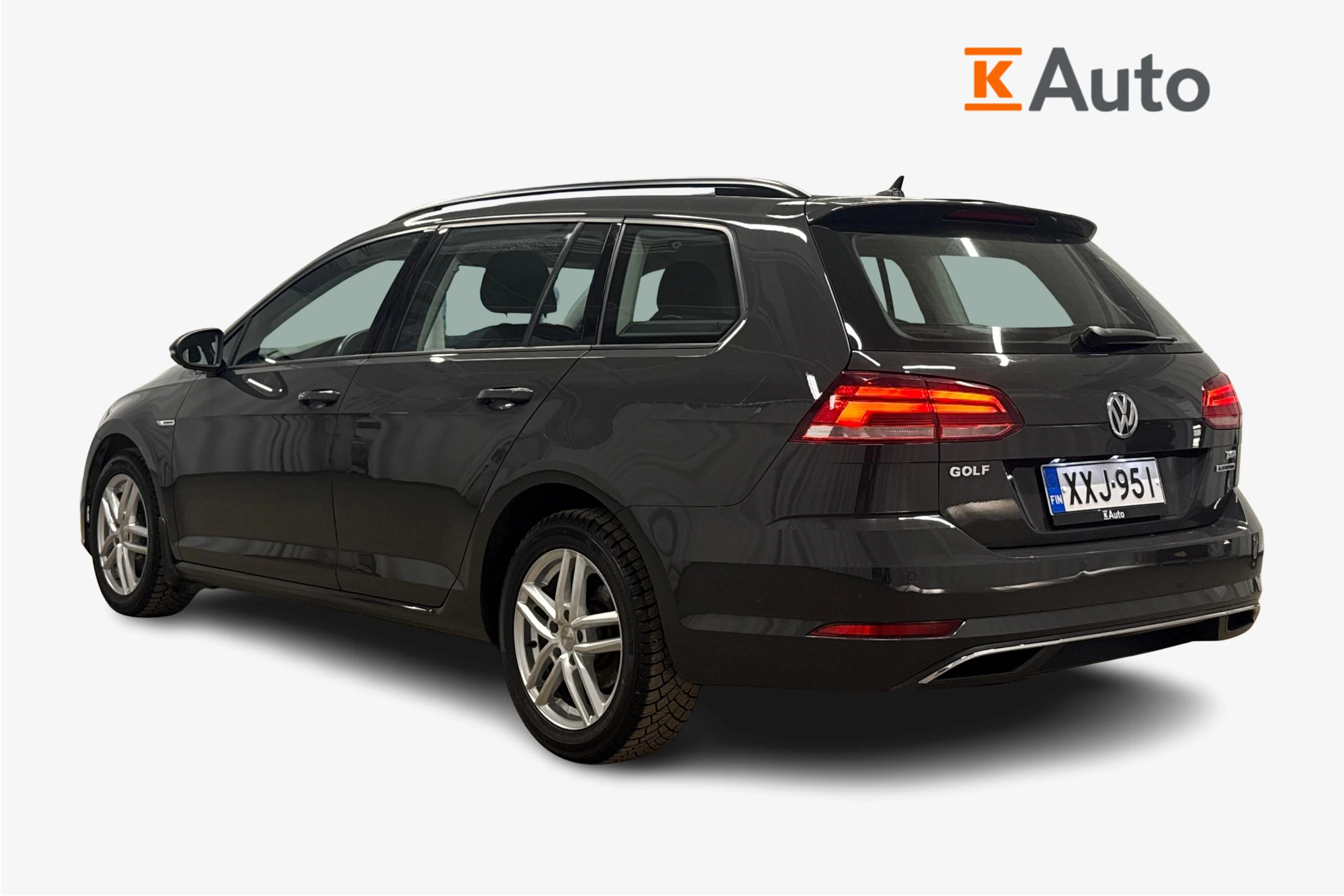 harmaa Volkswagen Golf 2018 kuva 2.