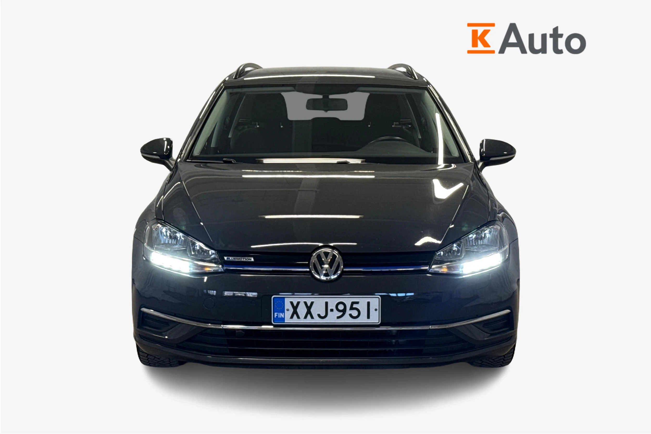 harmaa Volkswagen Golf 2018 kuva 4.