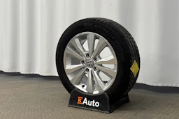 harmaa Volkswagen Golf 2018 kuva 10.