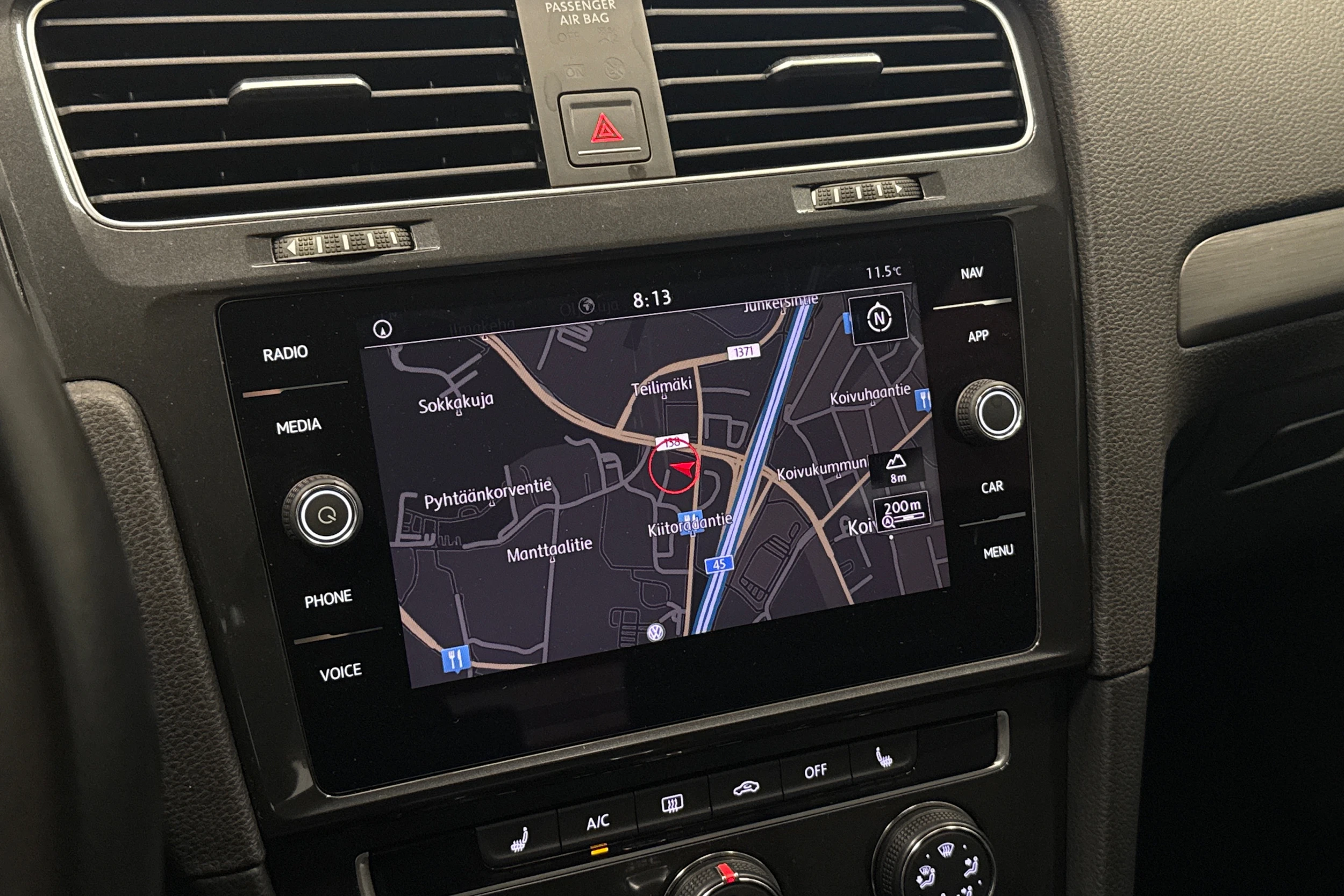 harmaa Volkswagen Golf 2018 kuva 18.