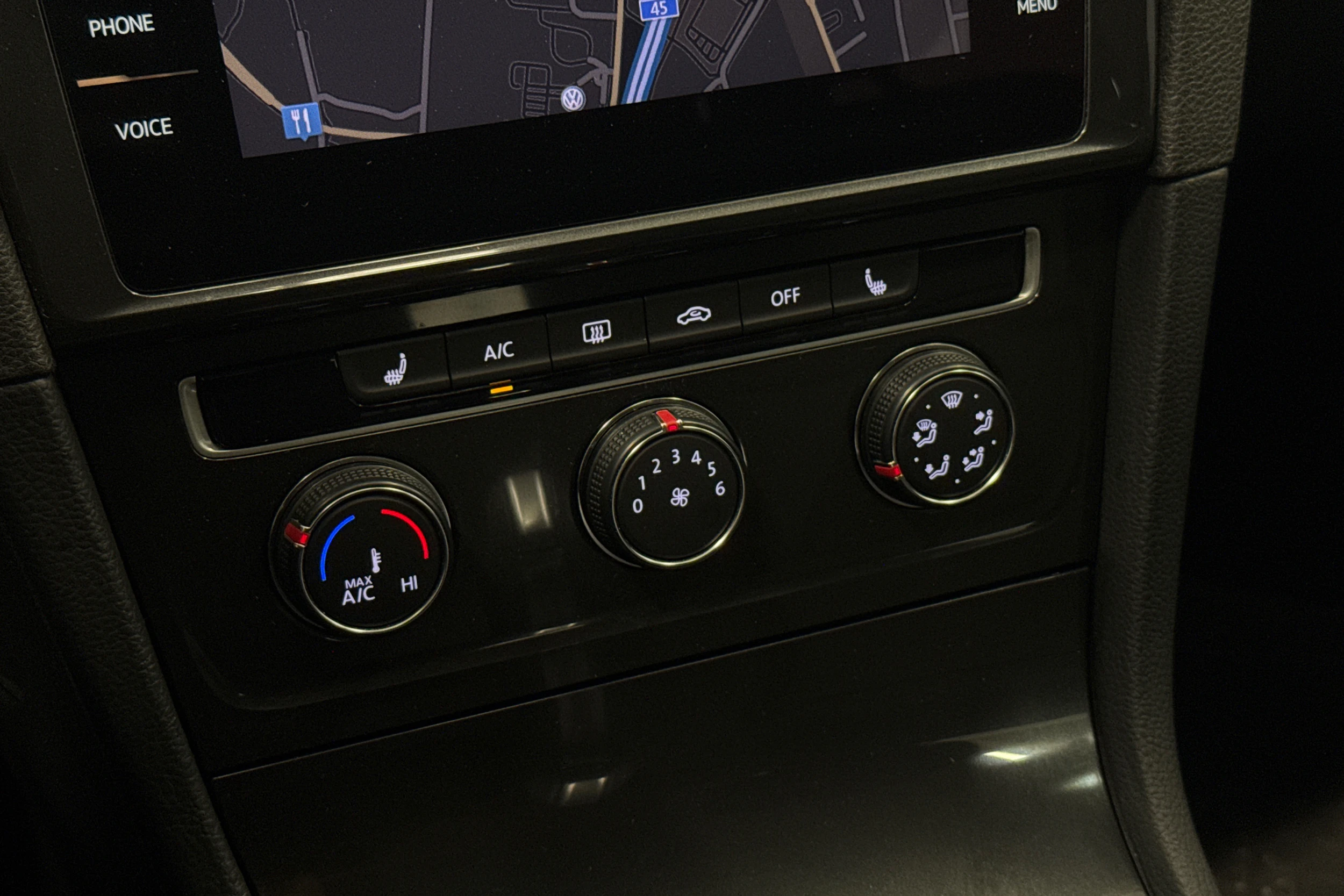 harmaa Volkswagen Golf 2018 kuva 19.