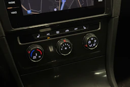 harmaa Volkswagen Golf 2018 kuva 19.