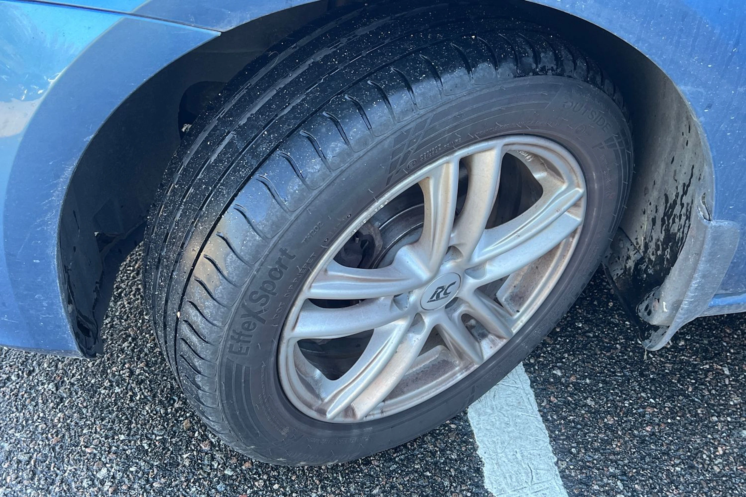 sininen Volkswagen Golf 2017 kuva 4.