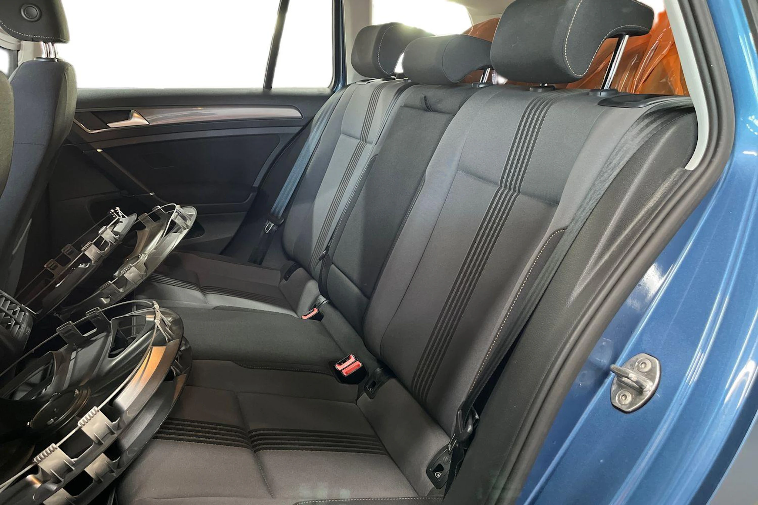 sininen Volkswagen Golf 2017 kuva 8.