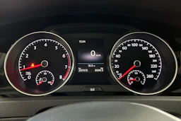 sininen Volkswagen Golf 2017 kuva 12.