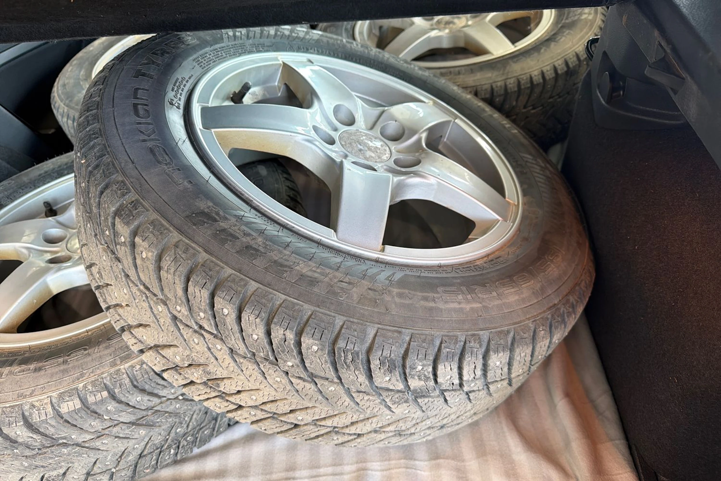 musta Volkswagen Golf 2017 kuva 5.