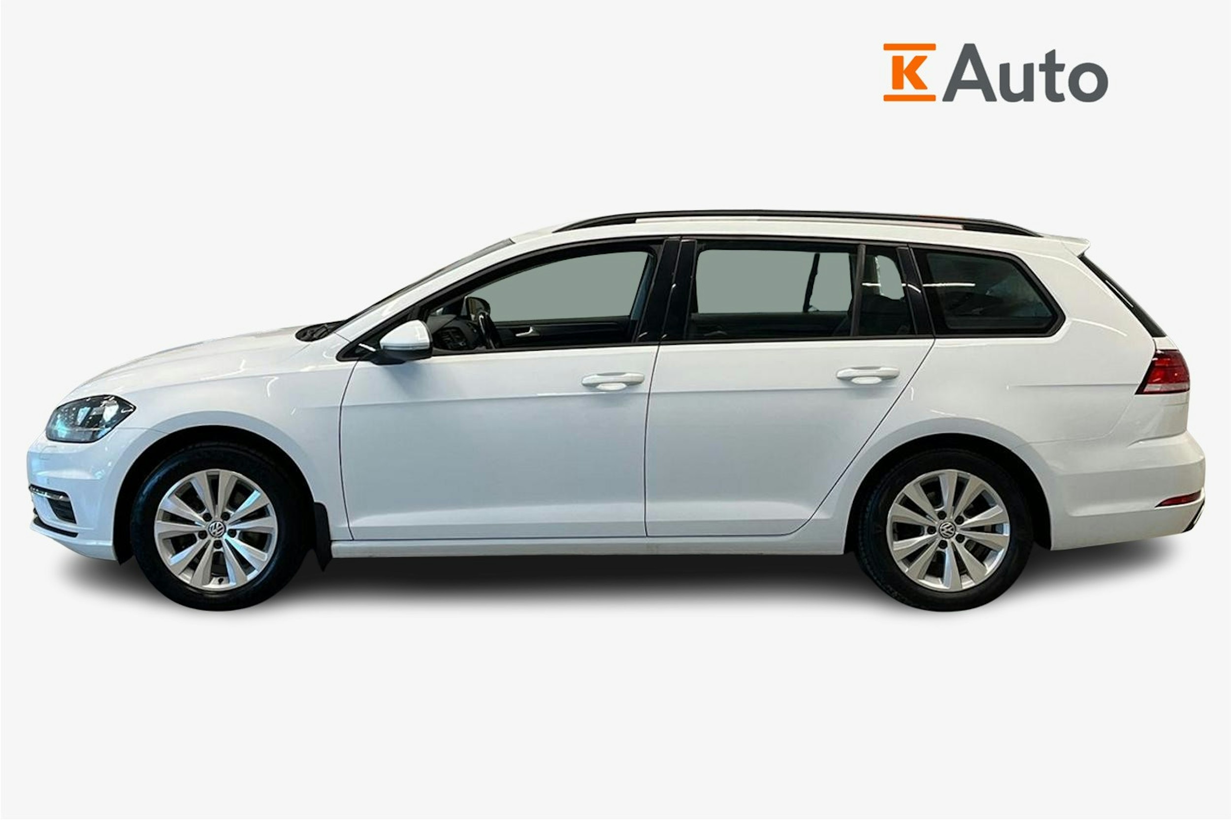valkoinen Volkswagen Golf 2017 kuva 6.