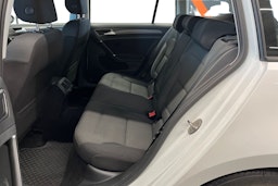 valkoinen Volkswagen Golf 2017 kuva 10.