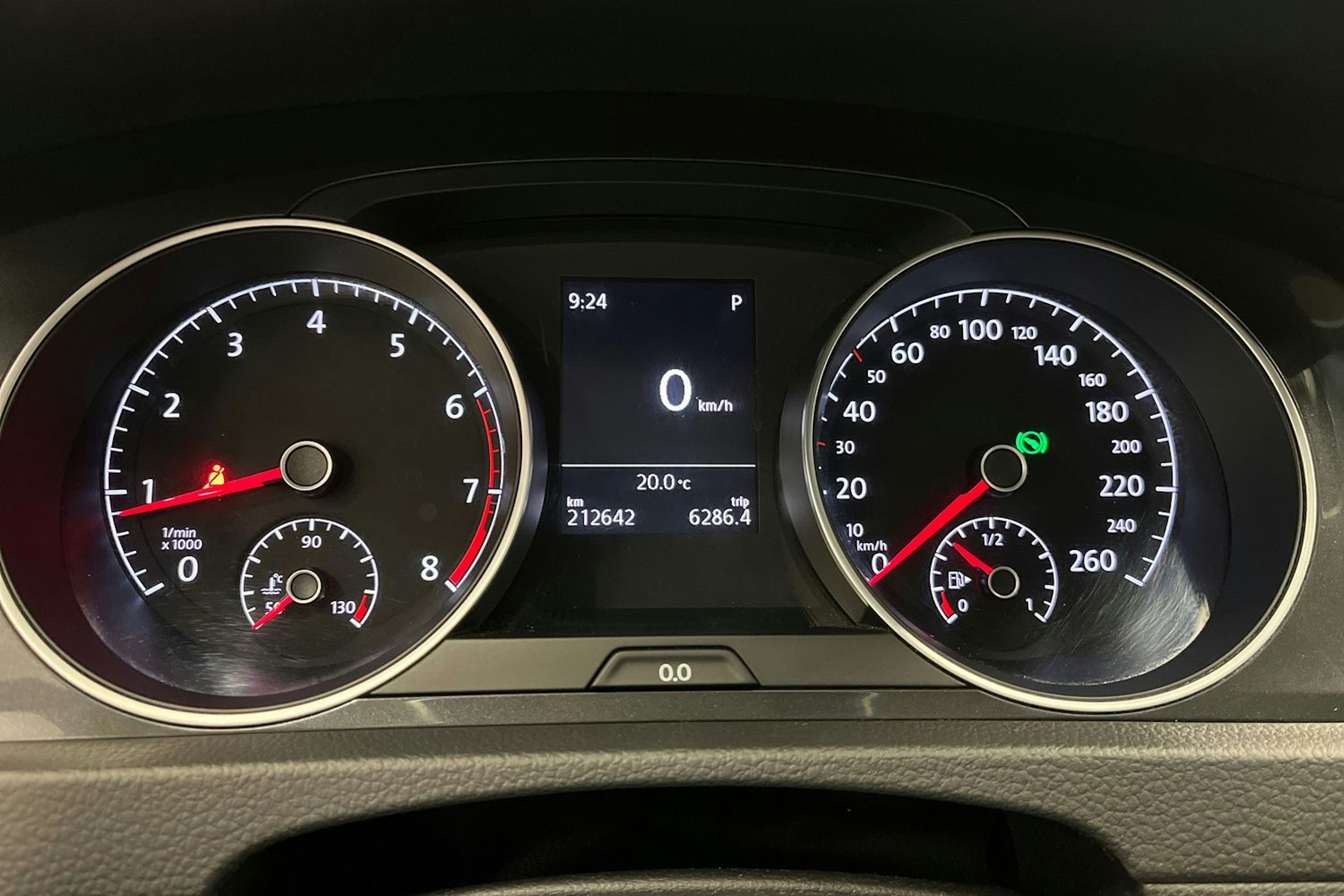 valkoinen Volkswagen Golf 2017 kuva 17.