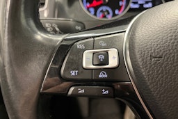 valkoinen Volkswagen Golf 2017 kuva 27.