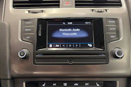 Sininen Volkswagen GOLF 2017 kuva 19.