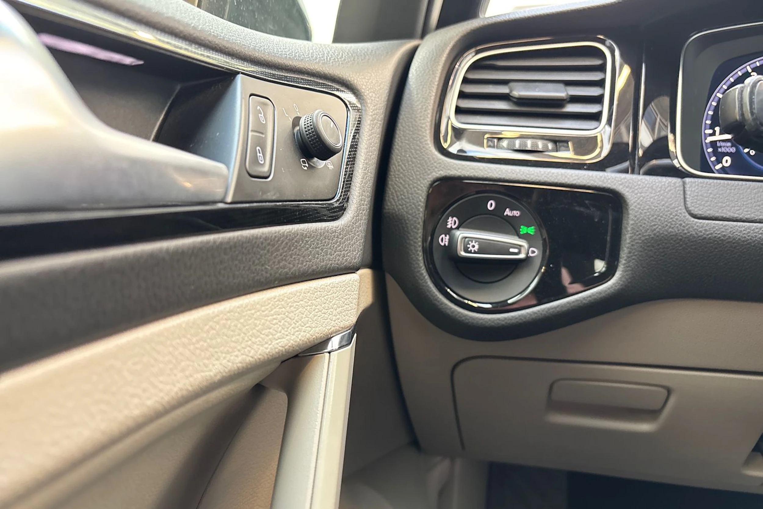 Harmaa Volkswagen GOLF 2017 kuva 20.