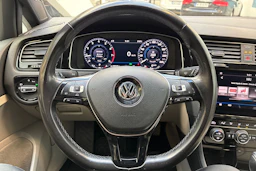 Harmaa Volkswagen GOLF 2017 kuva 21.