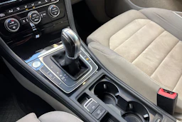 Harmaa Volkswagen GOLF 2017 kuva 25.