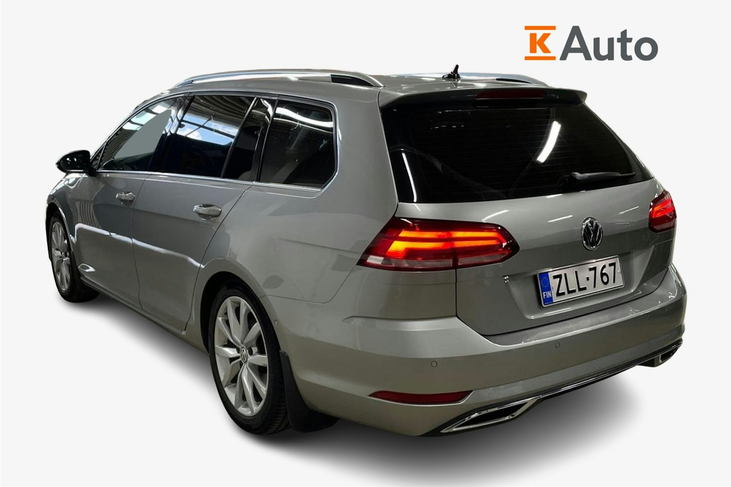 Harmaa Volkswagen GOLF 2017 kuva 2.