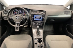 sininen Volkswagen Golf 2017 kuva 9.