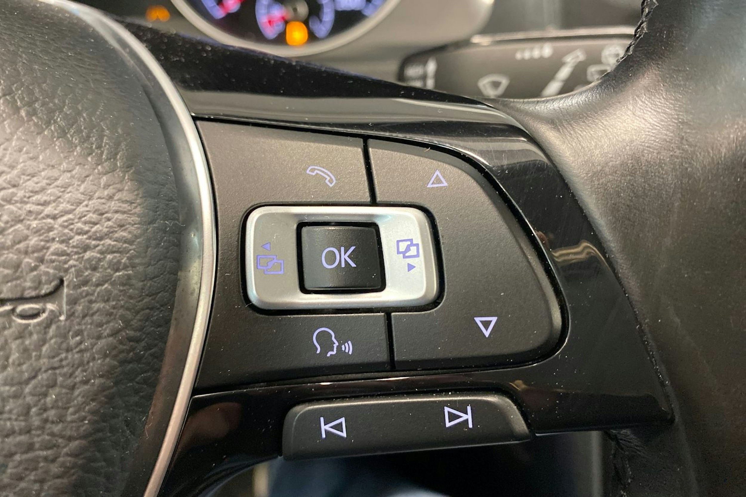 sininen Volkswagen Golf 2017 kuva 15.