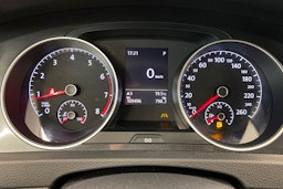 sininen Volkswagen Golf 2017 kuva 16.