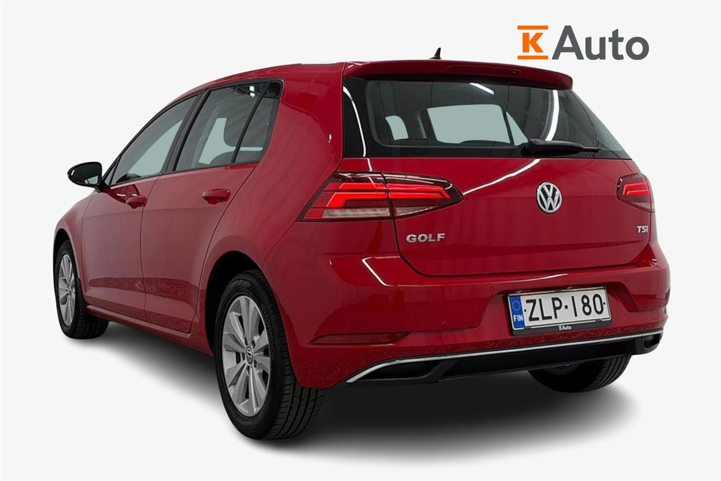 punainen Volkswagen Golf 2017 kuva 3.