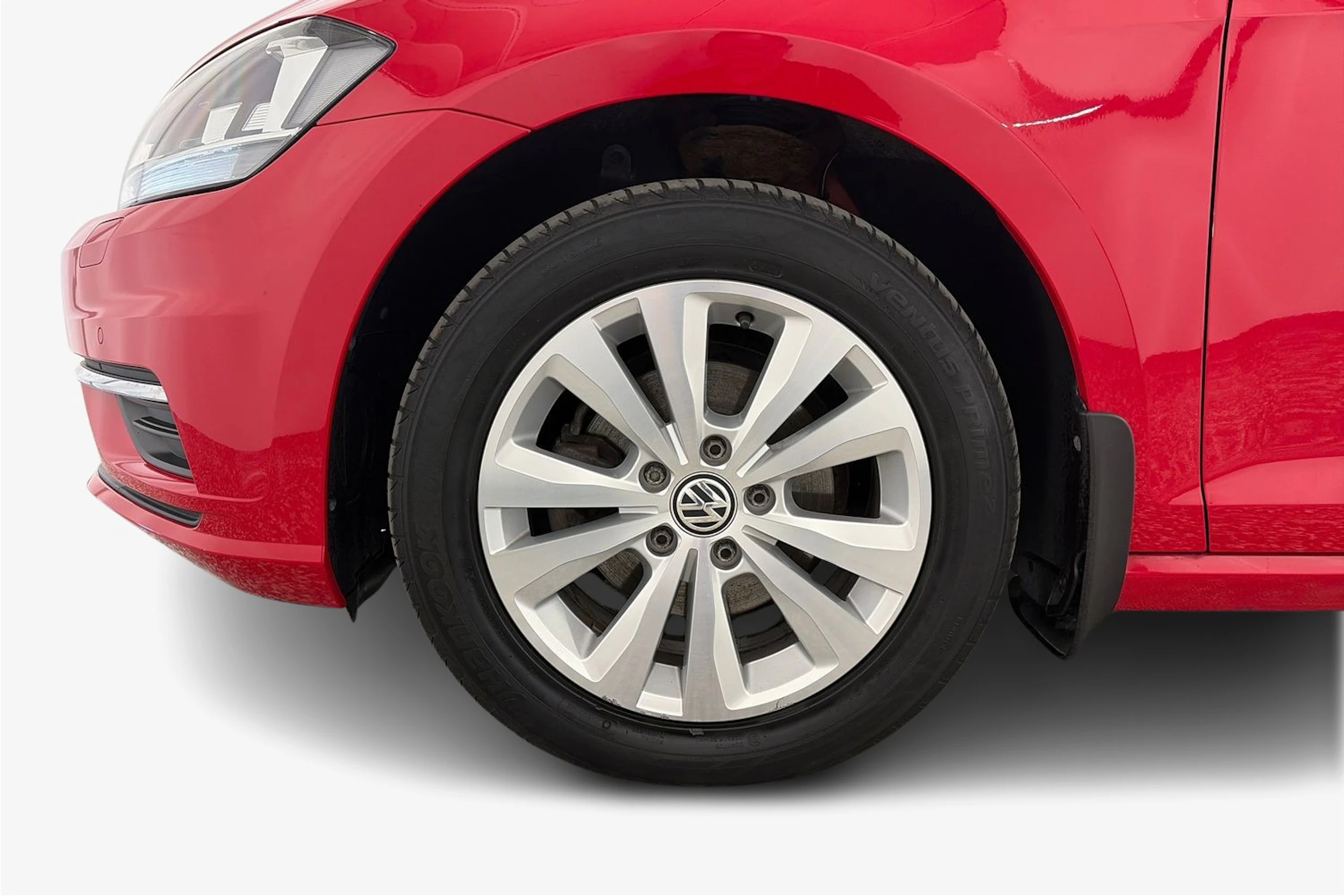 punainen Volkswagen Golf 2017 kuva 12.