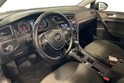 harmaa Volkswagen Golf 2017 kuva 6.