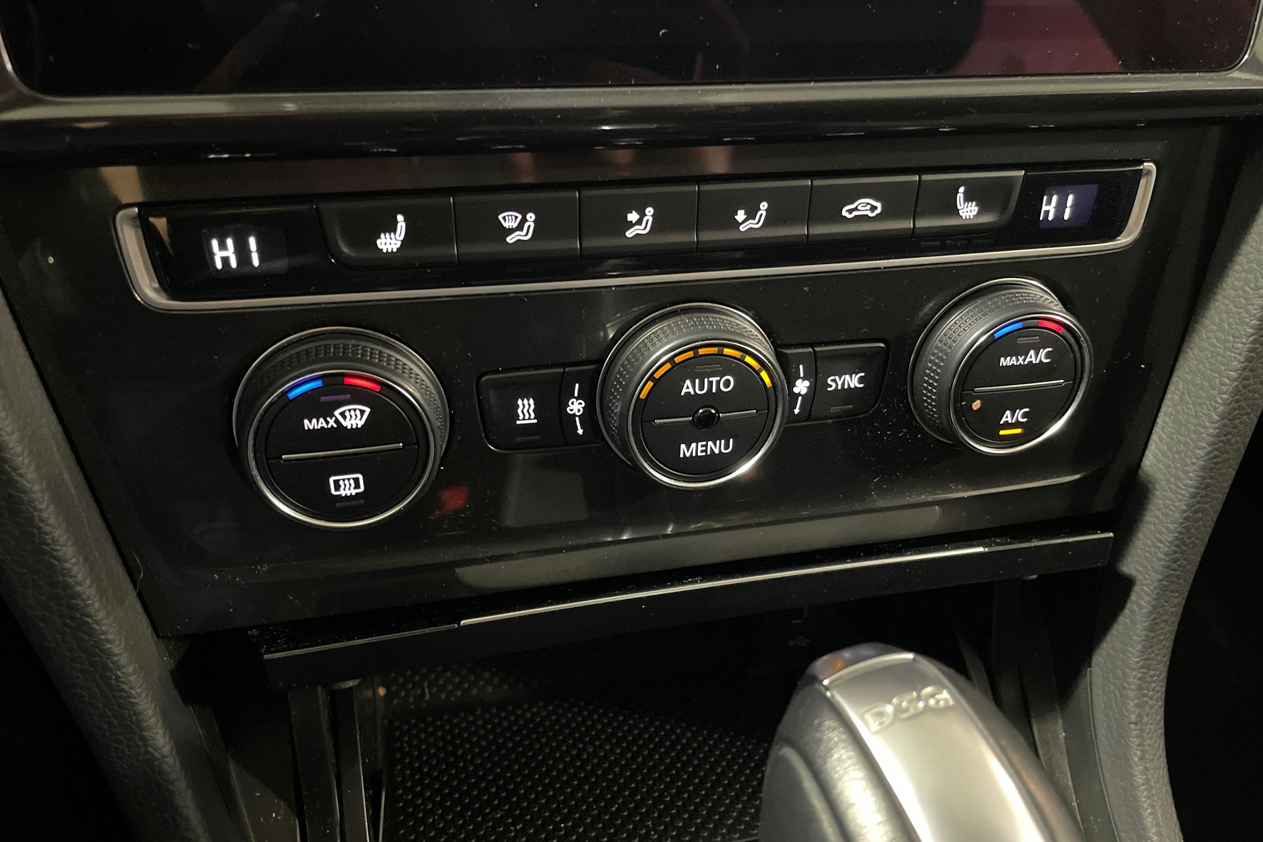 harmaa Volkswagen Golf 2017 kuva 19.