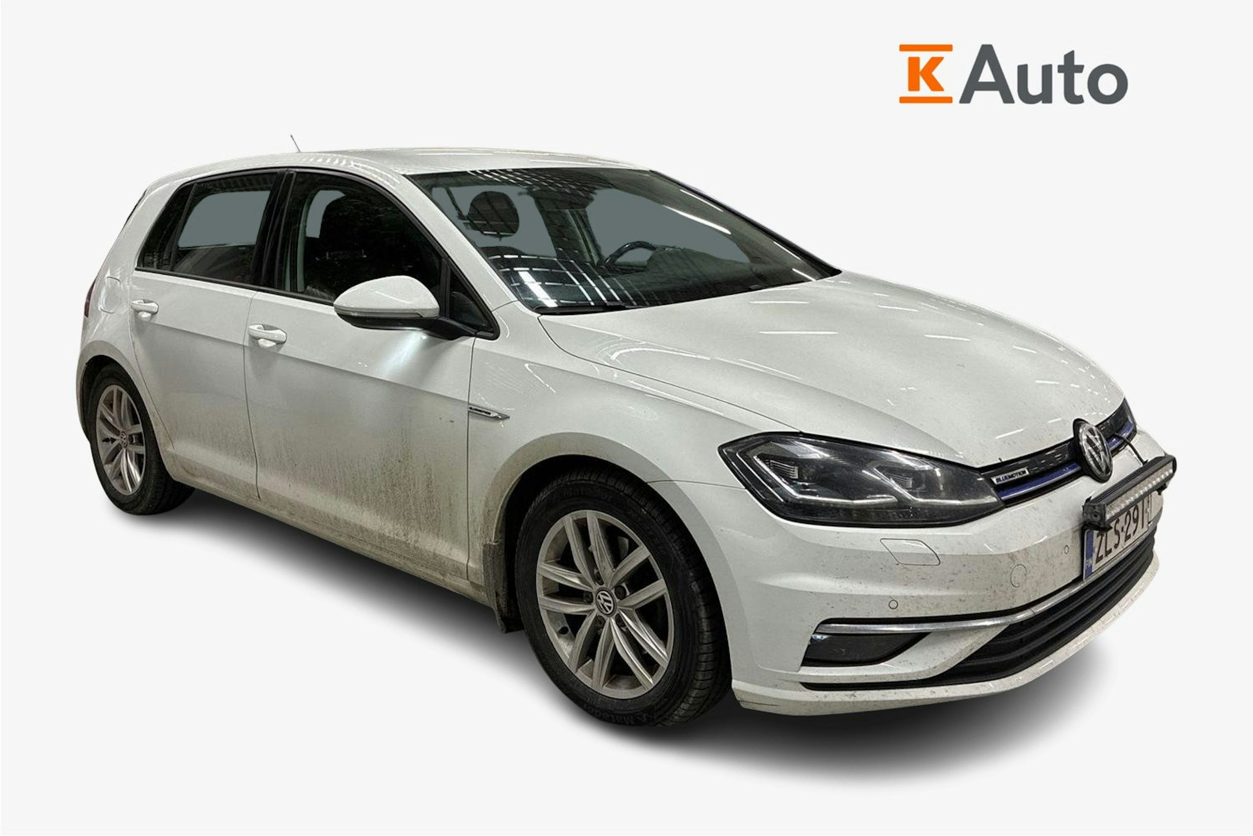 Valkoinen Volkswagen GOLF 2017 kuva 1.