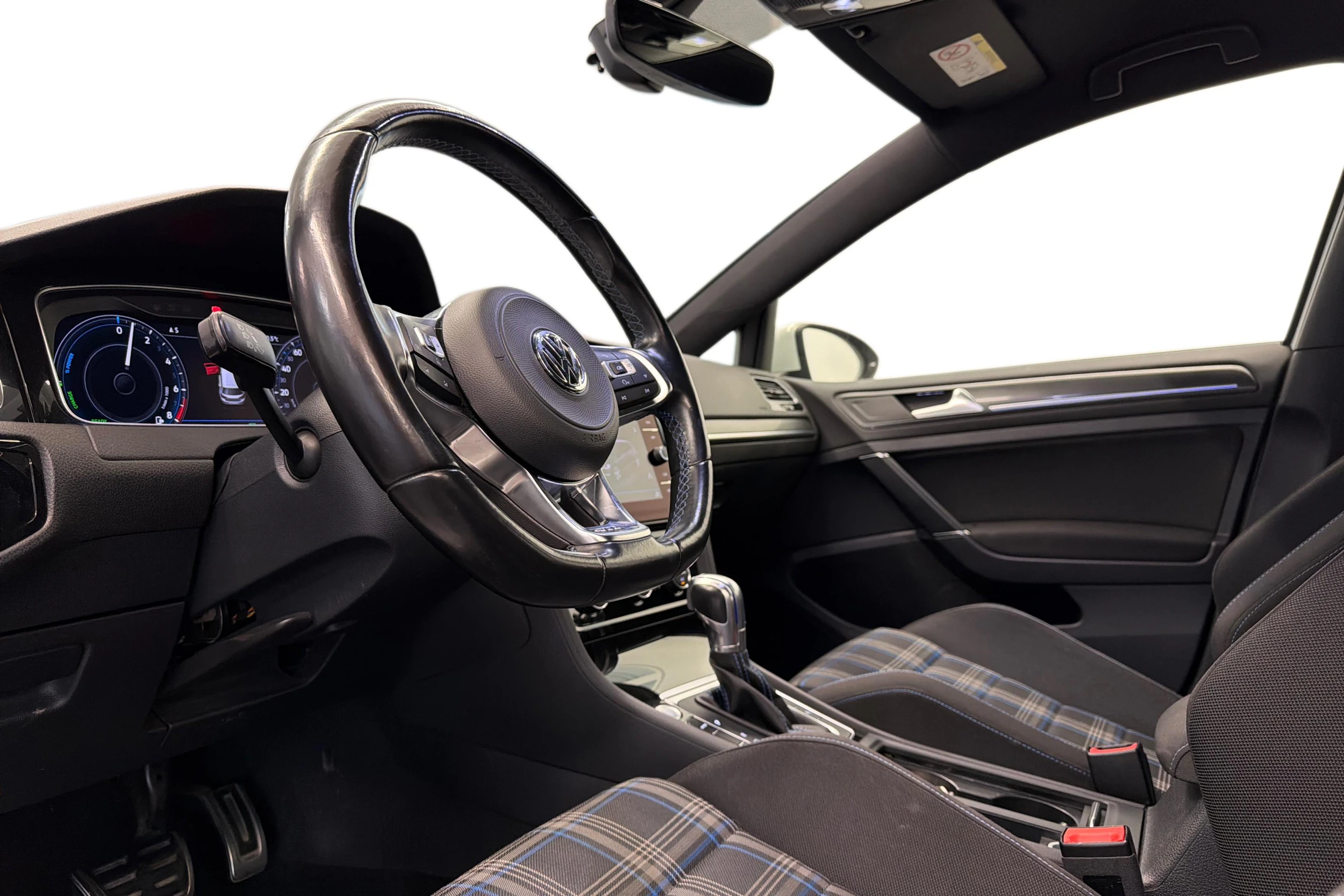 valkoinen Volkswagen Golf 2018 kuva 6.