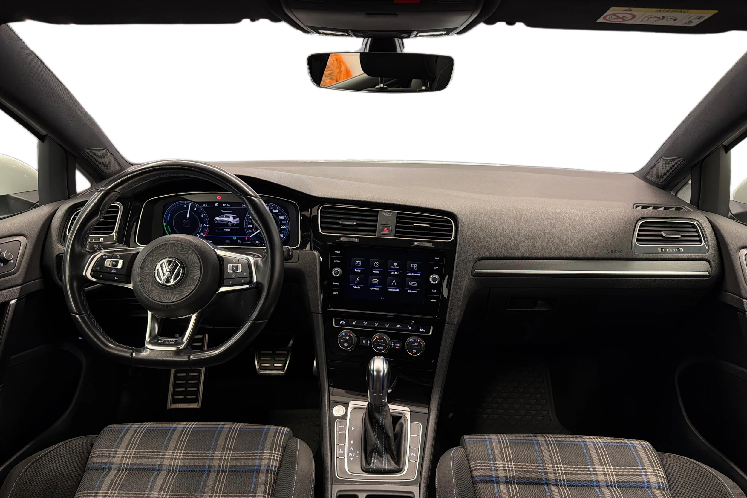valkoinen Volkswagen Golf 2018 kuva 7.