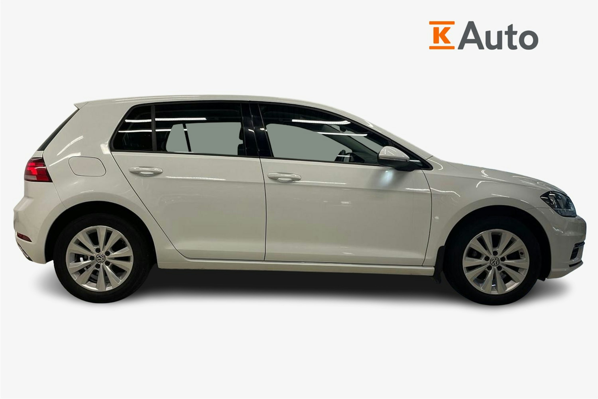 valkoinen Volkswagen Golf 2018 kuva 6.