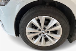 valkoinen Volkswagen Golf 2018 kuva 11.