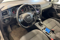 valkoinen Volkswagen Golf 2018 kuva 3.
