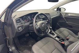 musta Volkswagen Golf 2018 kuva 8.