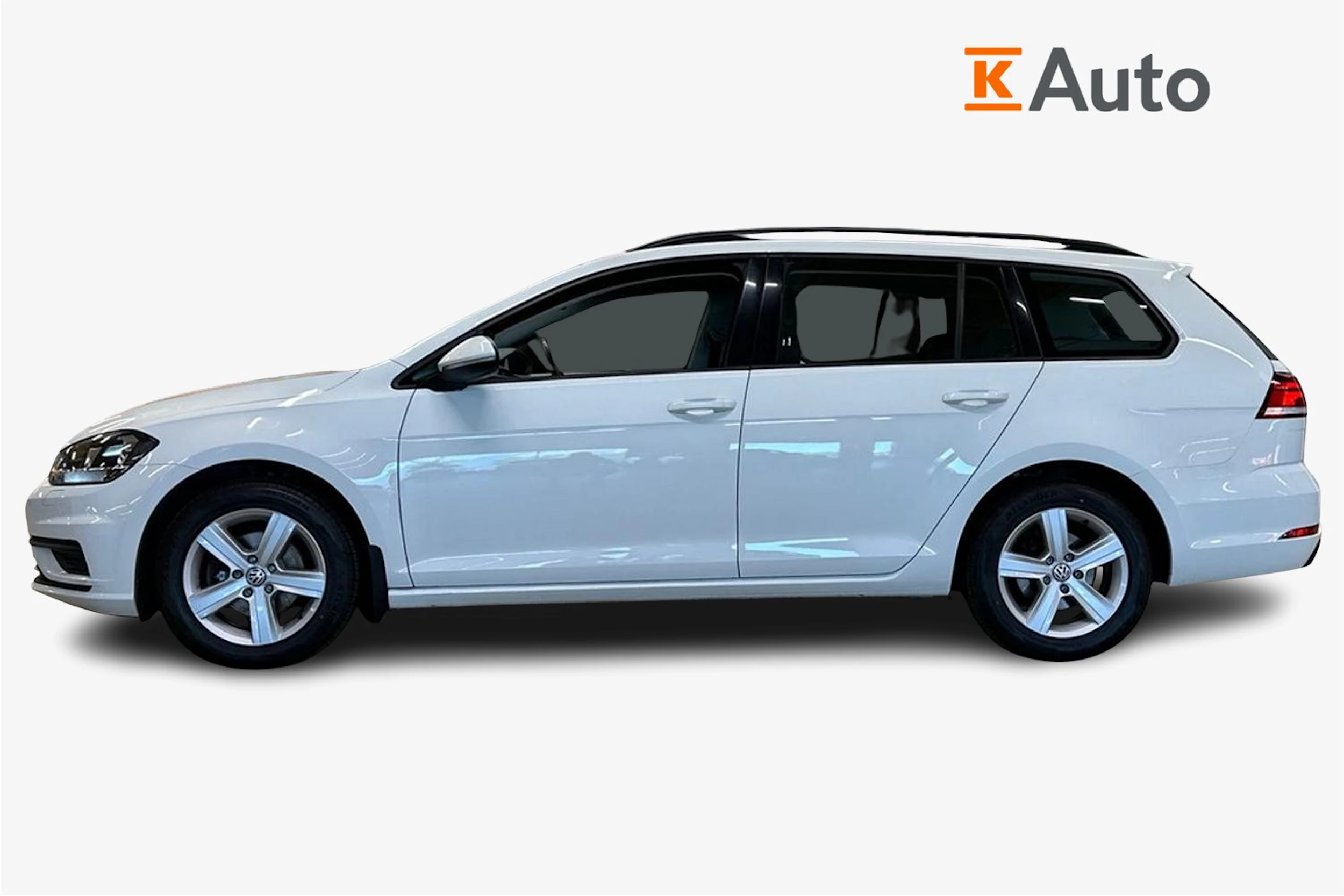 valkoinen Volkswagen Golf 2018 kuva 5.