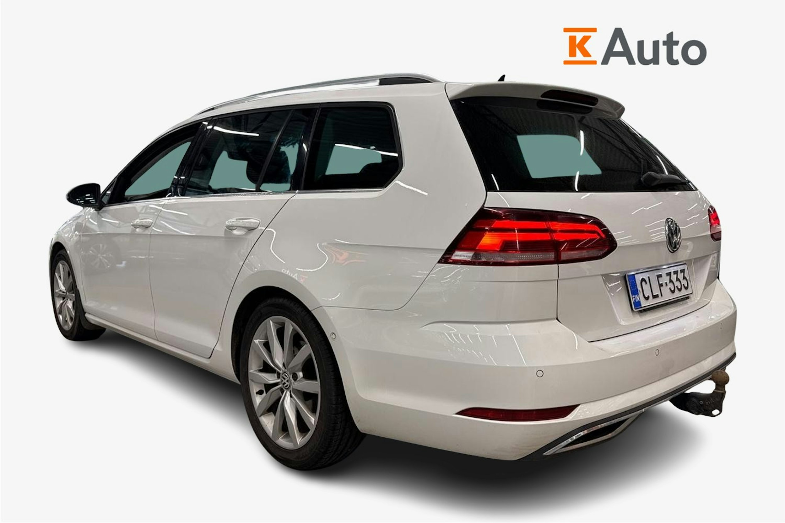 valkoinen Volkswagen Golf 2018 kuva 2.