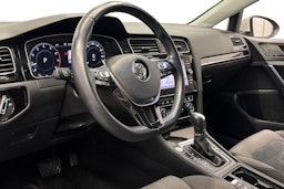 valkoinen Volkswagen Golf 2018 kuva 7.