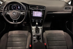 valkoinen Volkswagen Golf 2018 kuva 9.