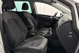 valkoinen Volkswagen Golf 2018 kuva 15.