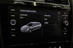 valkoinen Volkswagen Golf 2018 kuva 26.