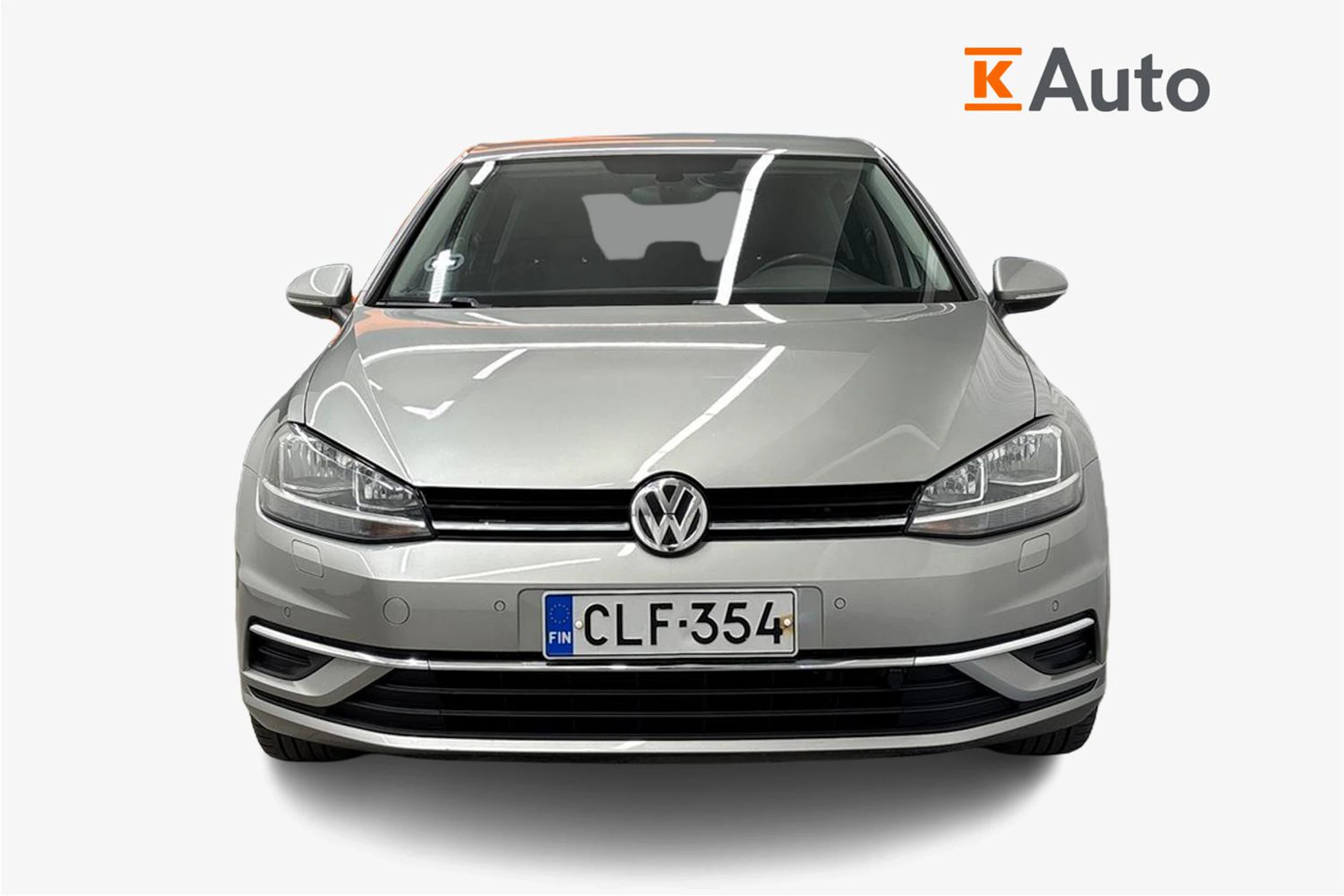 harmaa Volkswagen Golf 2018 kuva 4.
