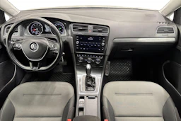 harmaa Volkswagen Golf 2018 kuva 7.