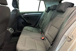 harmaa Volkswagen Golf 2018 kuva 8.