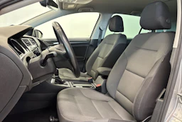 harmaa Volkswagen Golf 2018 kuva 11.