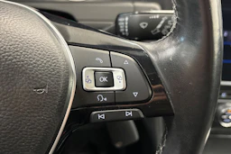 harmaa Volkswagen Golf 2018 kuva 14.