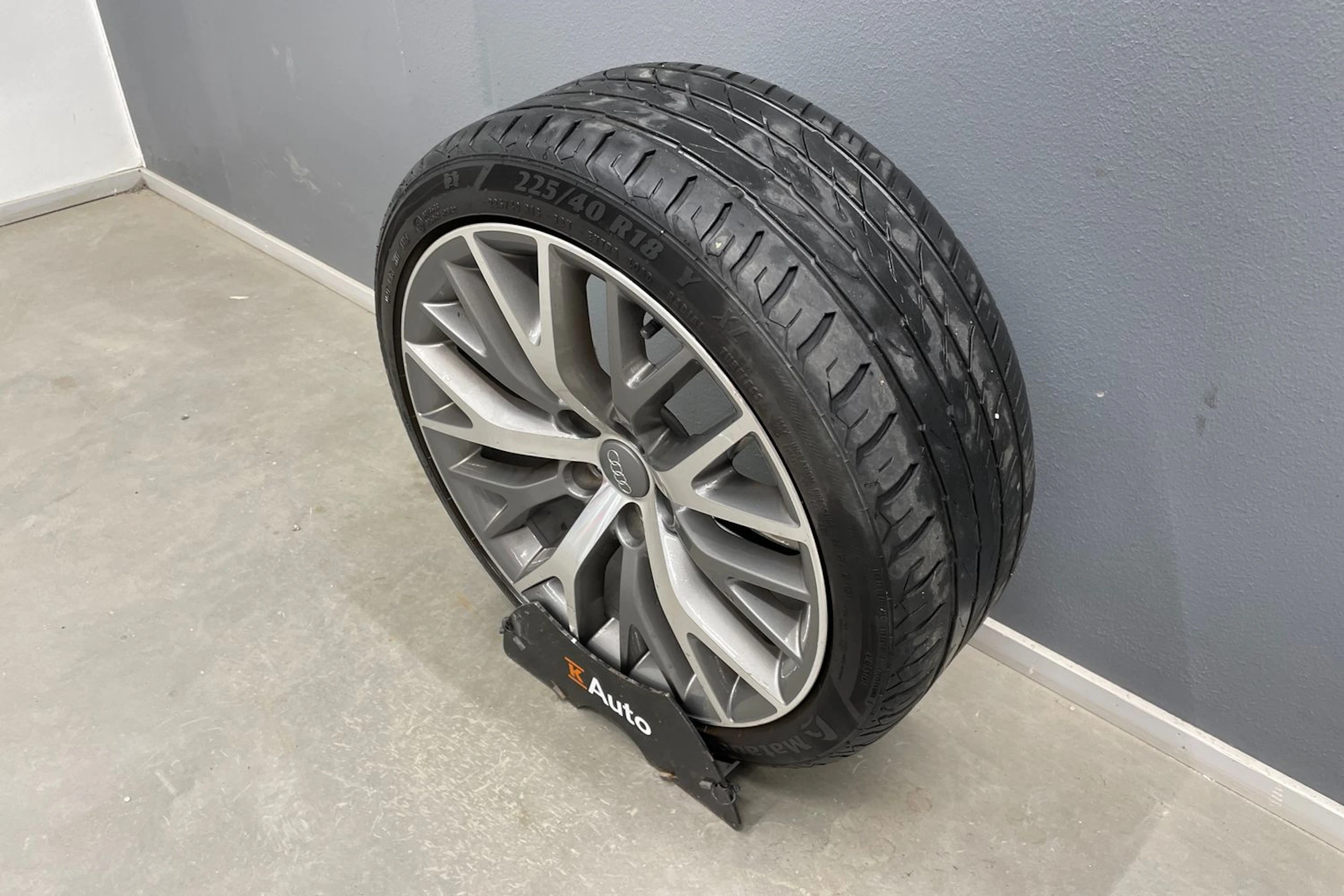 sininen Volkswagen Golf 2018 kuva 11.