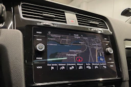 sininen Volkswagen Golf 2018 kuva 17.