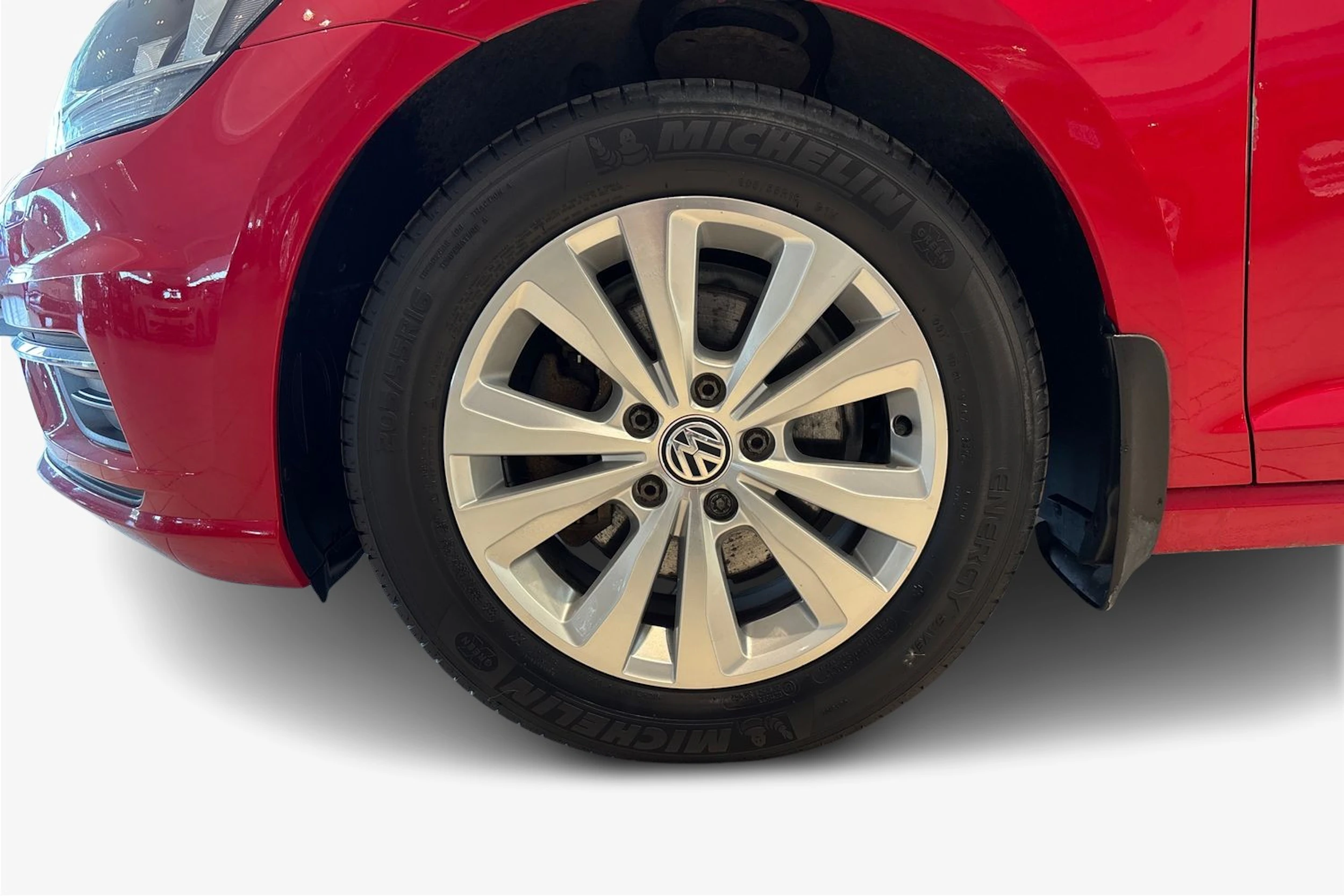 Punainen Volkswagen GOLF 2018 kuva 12.